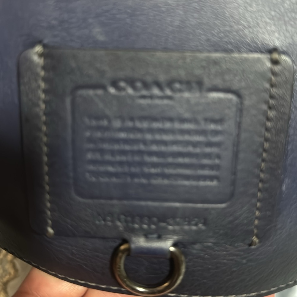 Coach Crossbody Bag Navy - Picture 2 of 9